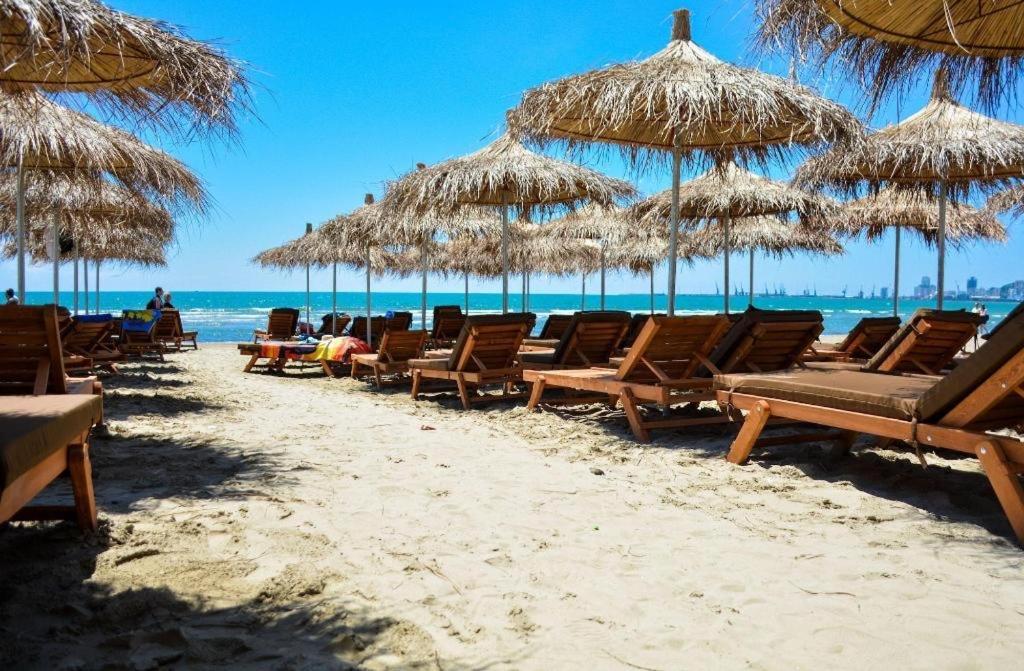 Luxurious Dreamy Seaside Apartment Durrës Eksteriør billede